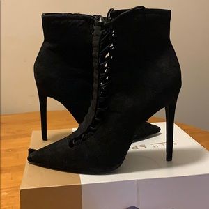 Point Toe Stiletto Heel Black - WMNS 10